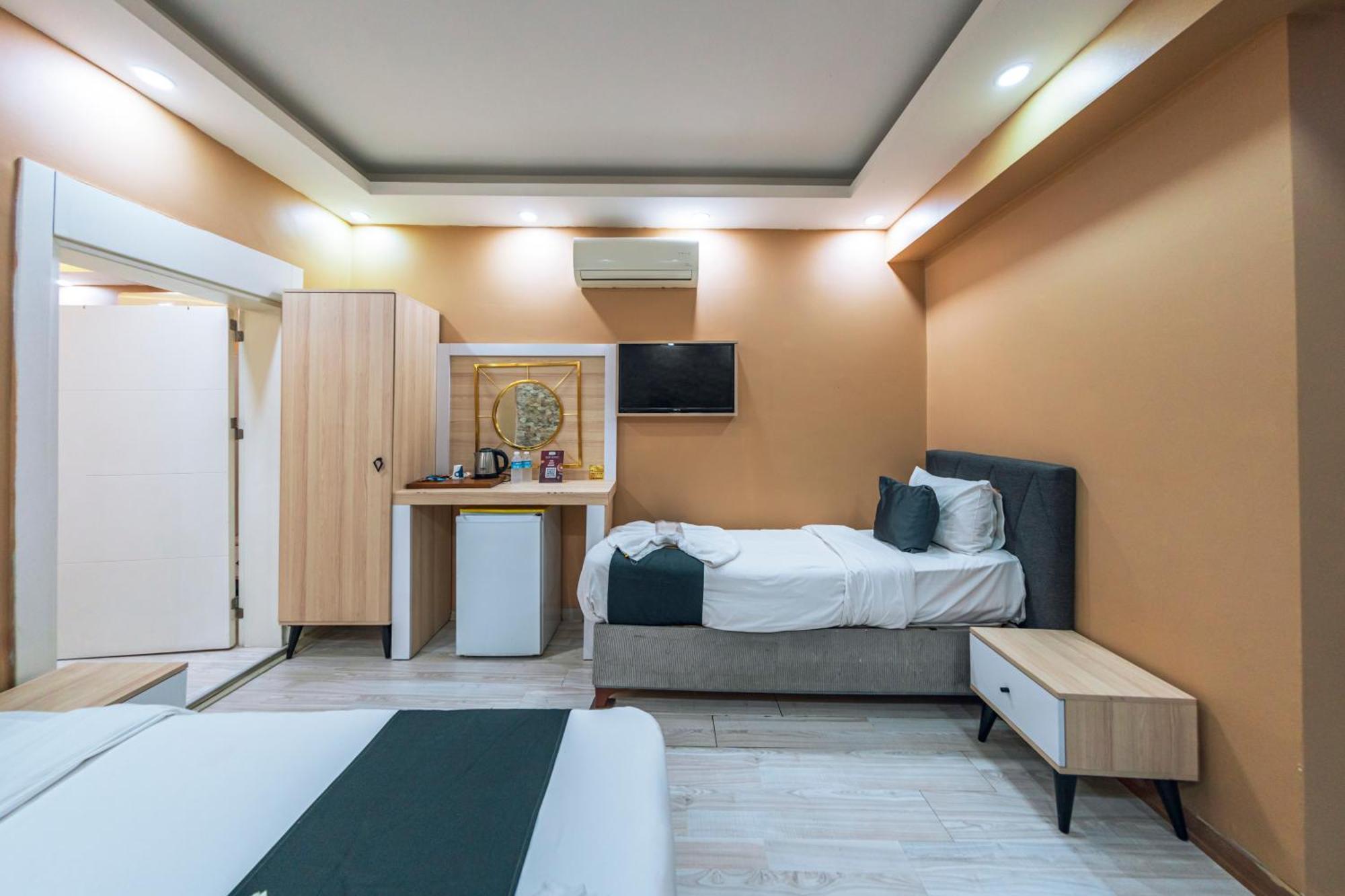 Mila Suites Taksim Istanbul Exteriör bild